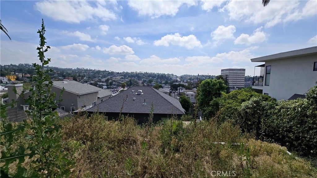 Photo of 1316 Allesandro St, Los Angeles, CA 90026 (MLS # DW26072000)