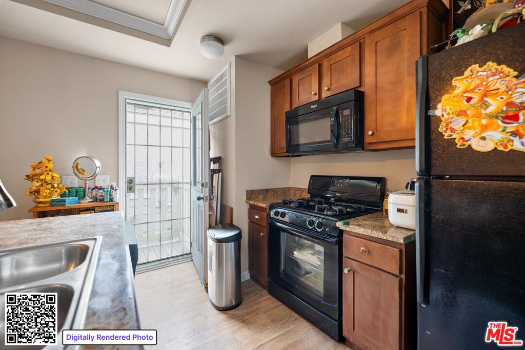250 W Midway Drive 5