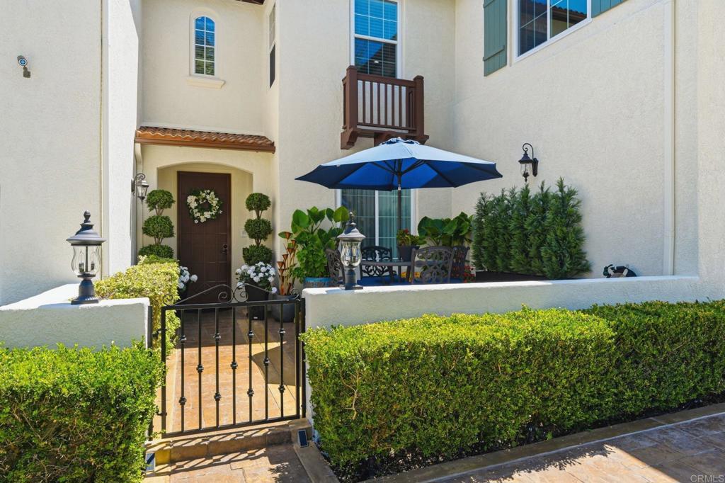 566 Echo Lane