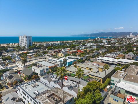 Photo of 2807 3rd Street #6, Santa Monica, CA 90405 (MLS # 26663453)