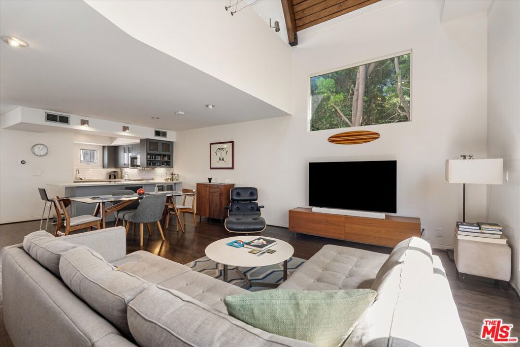 2807 3rd Street 6