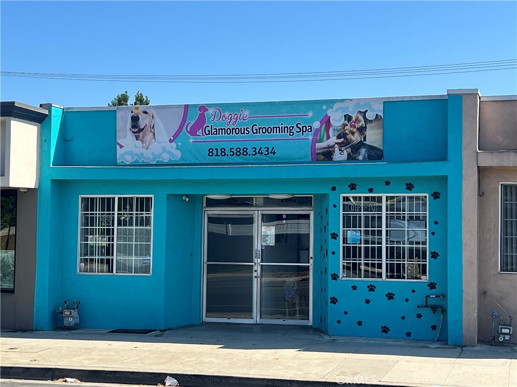 4306 W Victory Boulevard