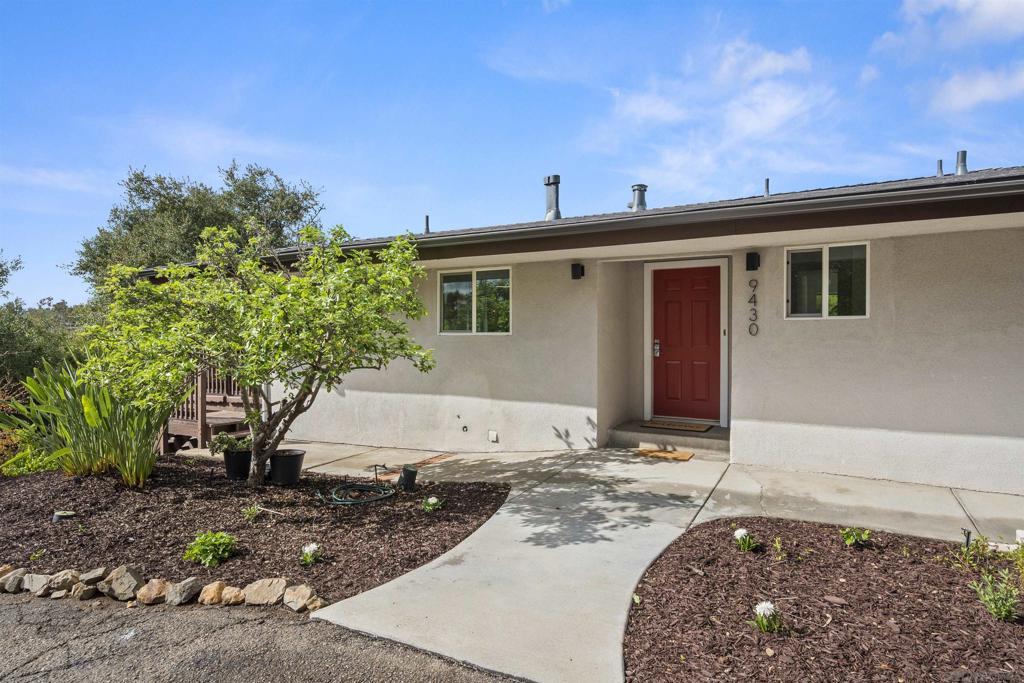 9430 Tropico Dr