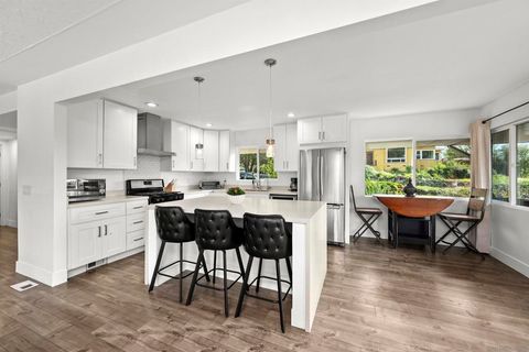 9430 Tropico Dr La Mesa CA 91941
