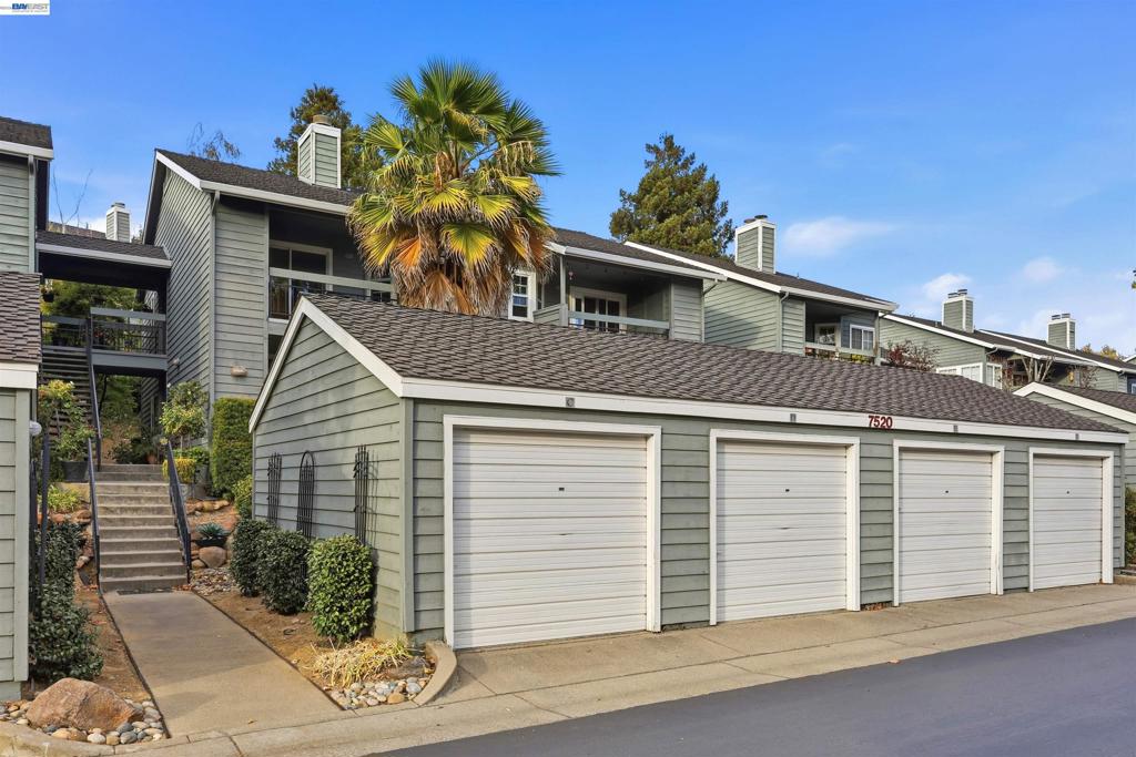 7520 Canyon Meadow Cir CIR