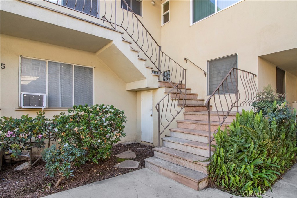 728 Cedar Avenue 26