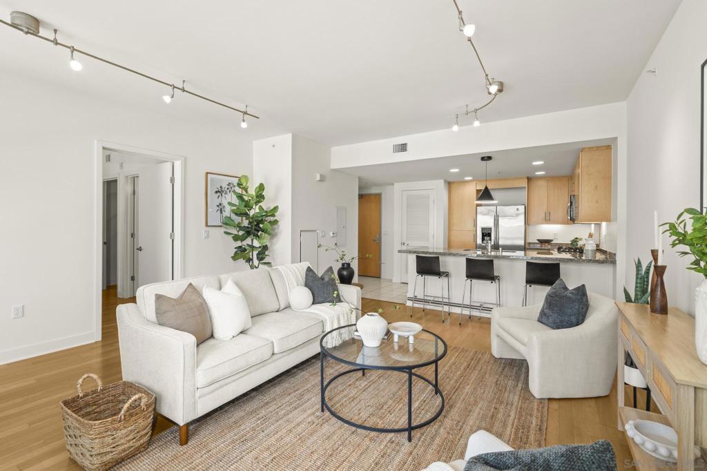 3812 Park 412
