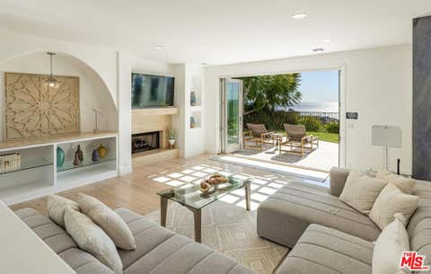 Photo of 6358 Ramirez Mesa Drive, Malibu, CA 90265 (MLS # 26869377)