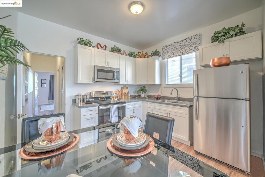 1049 43rd Street