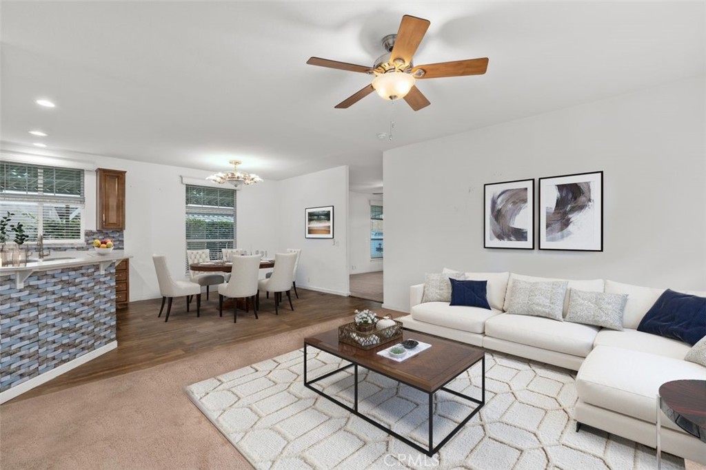 3595 Santa Fe Avenue 90