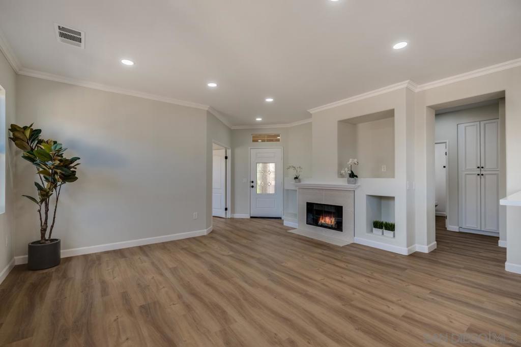 12665 Creekview Dr 140