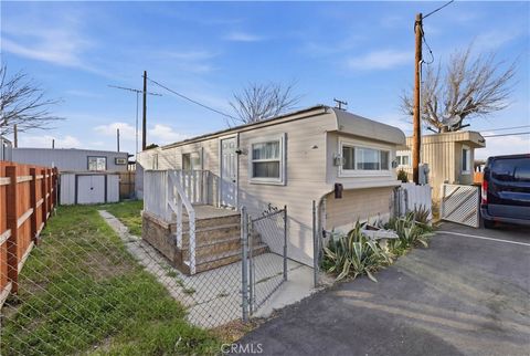 Photo of 6150 E Avenue T #36, Palmdale, CA 93552 (MLS # DW26041592)