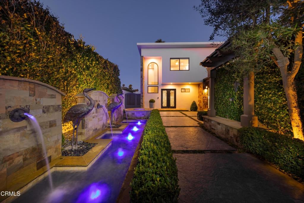5106 Seabreeze Way
