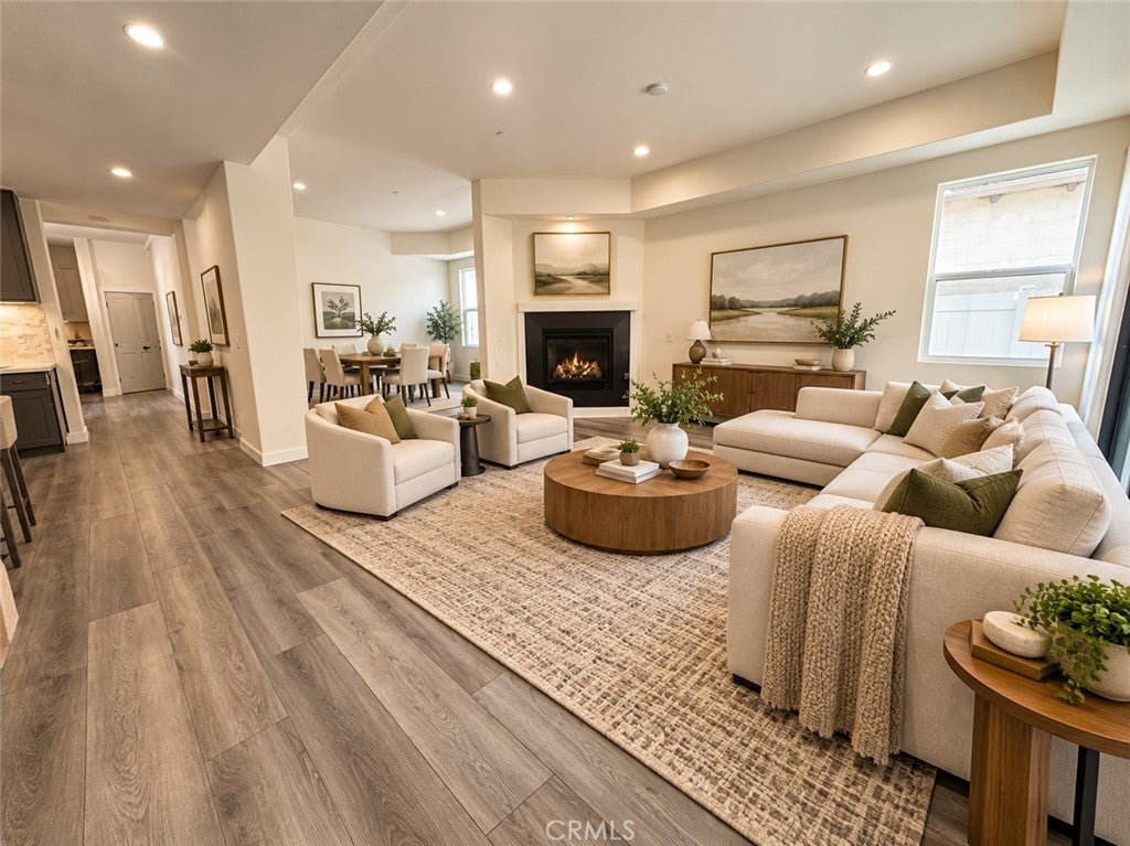 677 Castlehill Drive