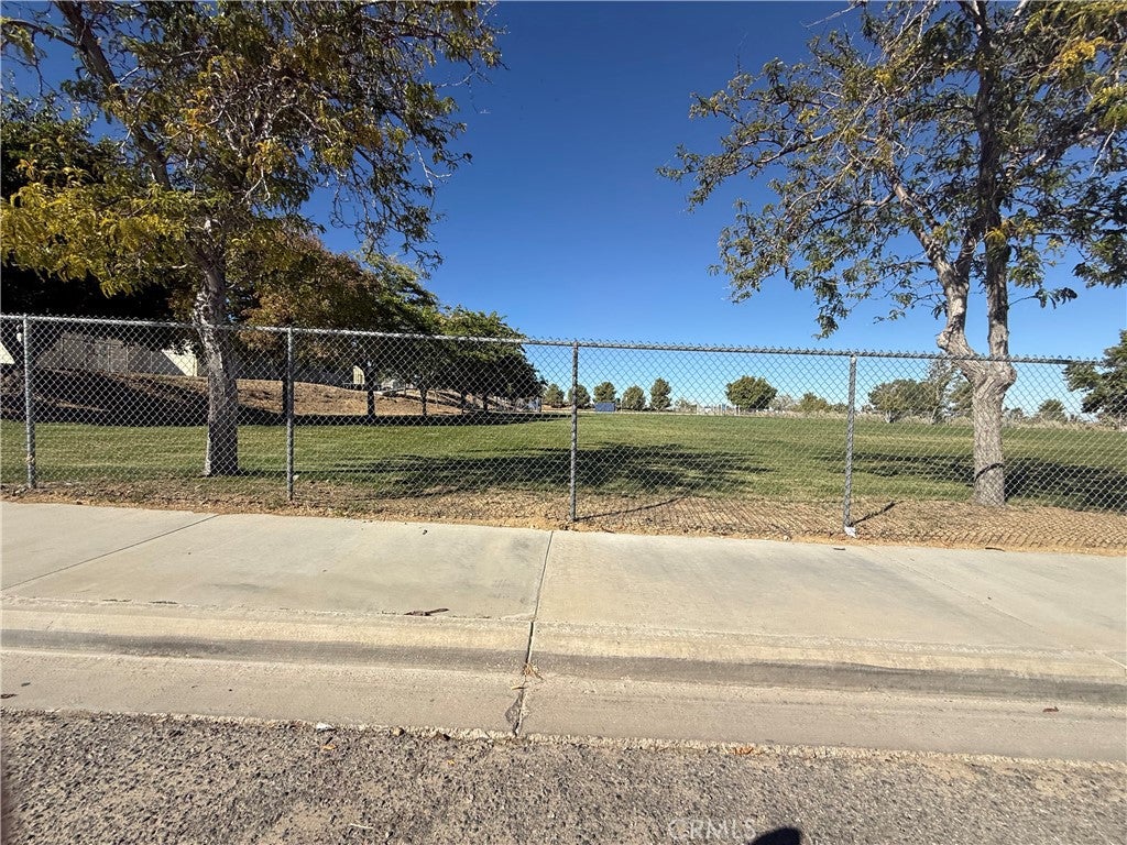 12323 Oasis Road