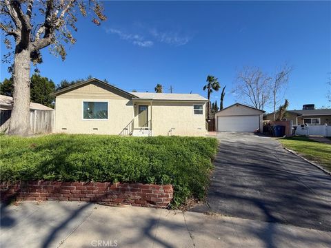 1601 Fermoore San Fernando CA 91340