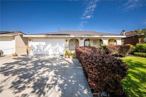 Photo of 4334 Conquista Ave, Lakewood, CA 90713 (MLS # PW26080084)