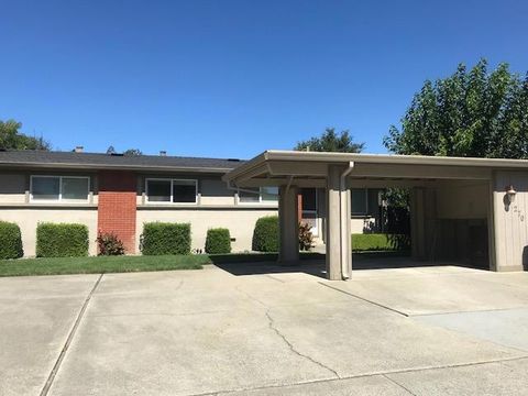 Photo of 270 Lindo Court, Morgan Hill, CA 95037 (MLS # ML82041917)