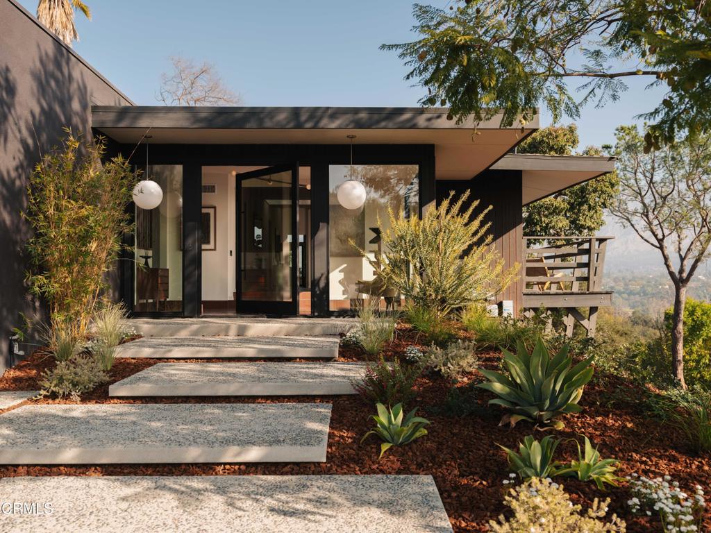 Properties 2 945 Linda Vista Avenue