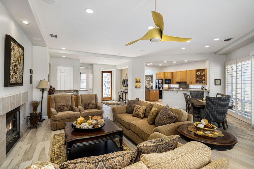 La Quinta Fairways - Residential