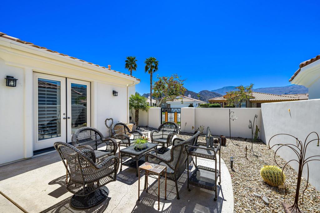 La Quinta Fairways - Residential