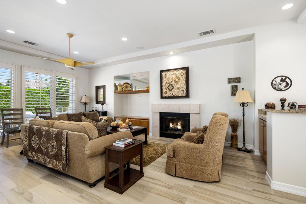 La Quinta Fairways - Residential