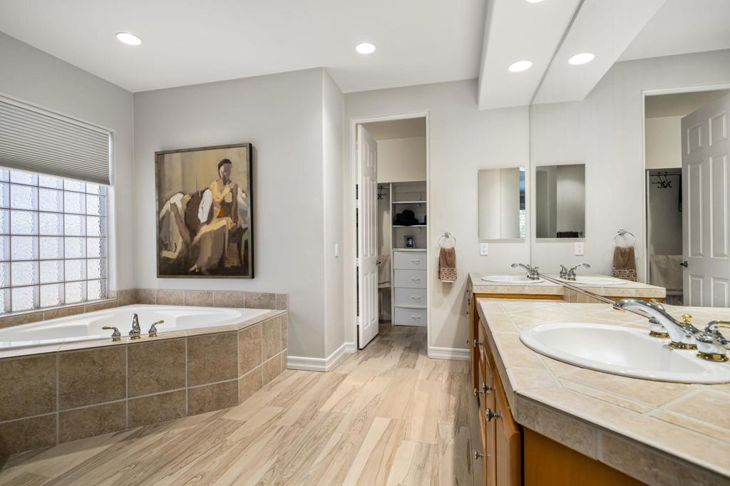 La Quinta Fairways - Residential