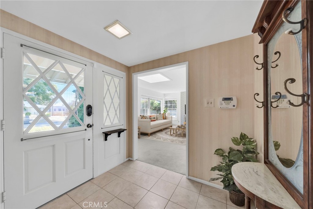 1971 W Santa Cruz Street