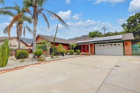 Photo of 13905 Rex ST, Sylmar, CA 91342 (MLS # SR26196960)