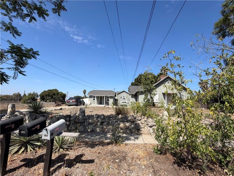 Photo of 359 Drake, Upland, CA 91786 (MLS # AR26180188)