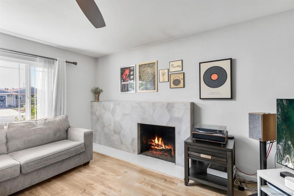 10056 Woodpark