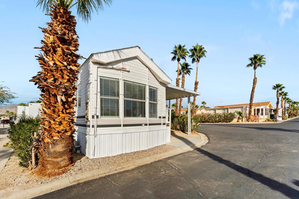 16400 Bubbling Wells 210