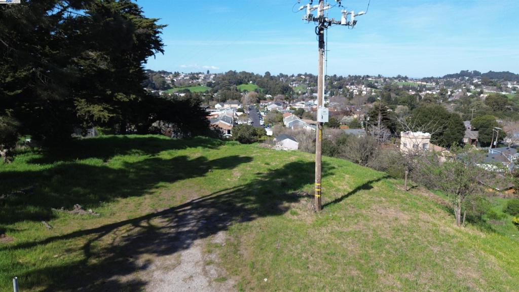 EL SOBRANTE HILL - Land