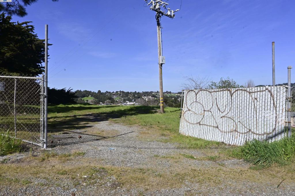 EL SOBRANTE HILL - Land