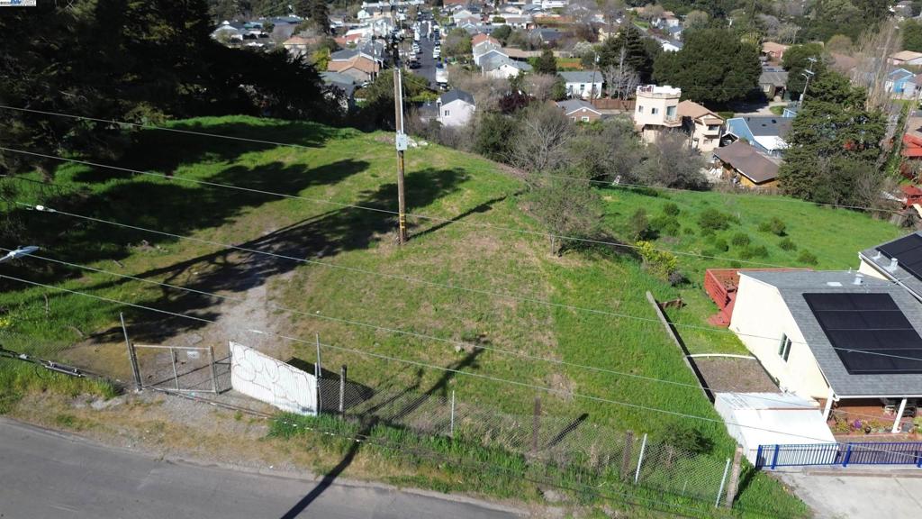 EL SOBRANTE HILL - Land