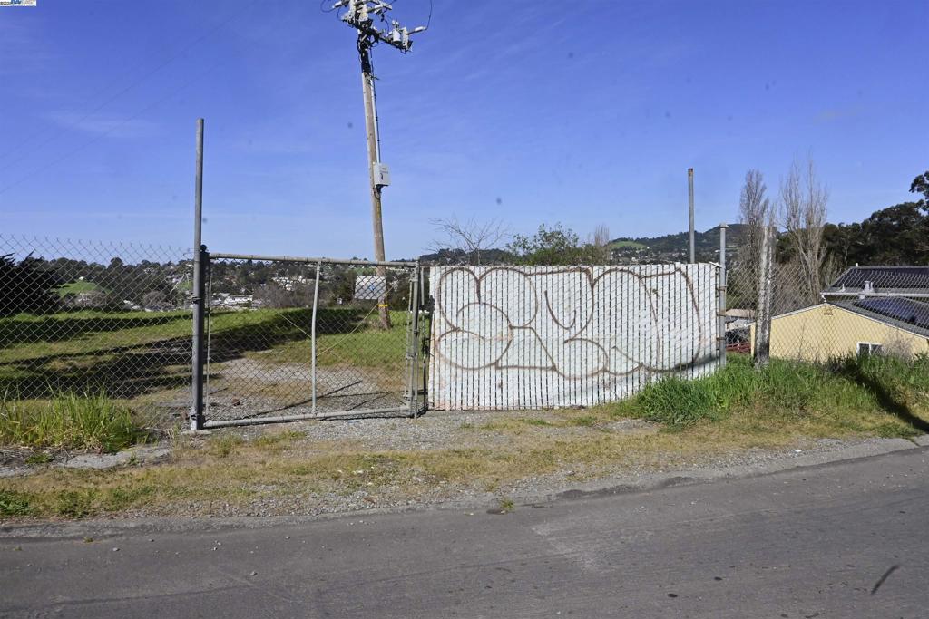 EL SOBRANTE HILL - Land