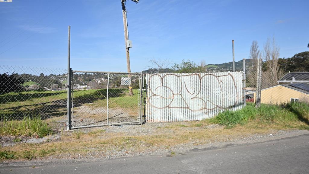 EL SOBRANTE HILL - Land