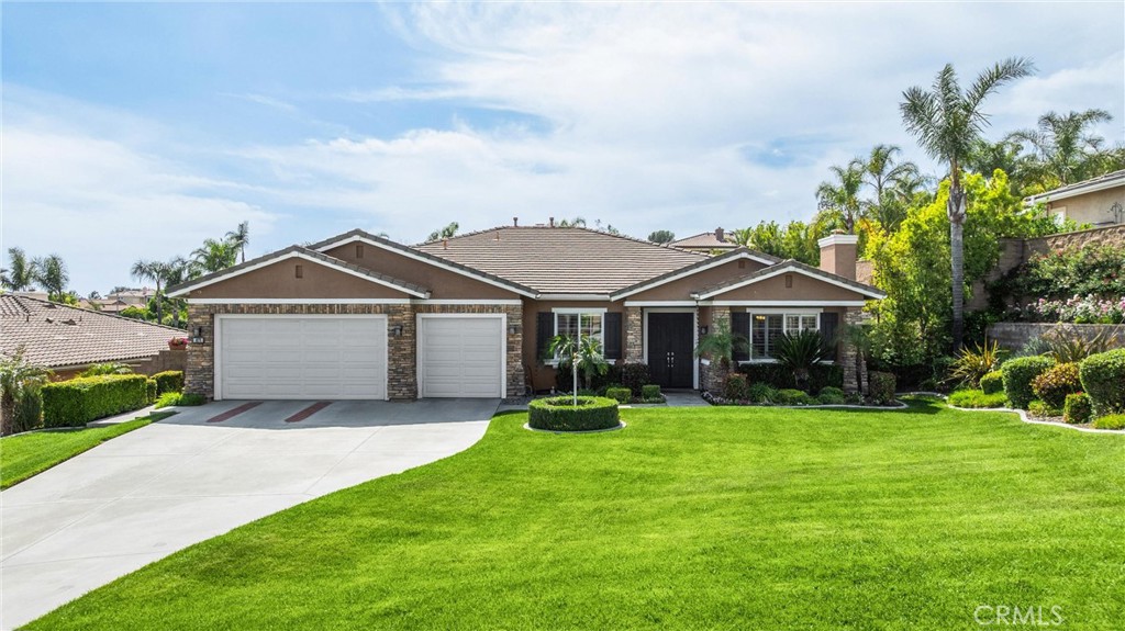 4976 Huntswood Place