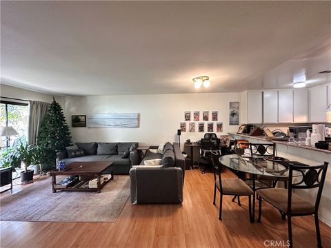 424 Orange Blossom 204 Irvine CA 92618