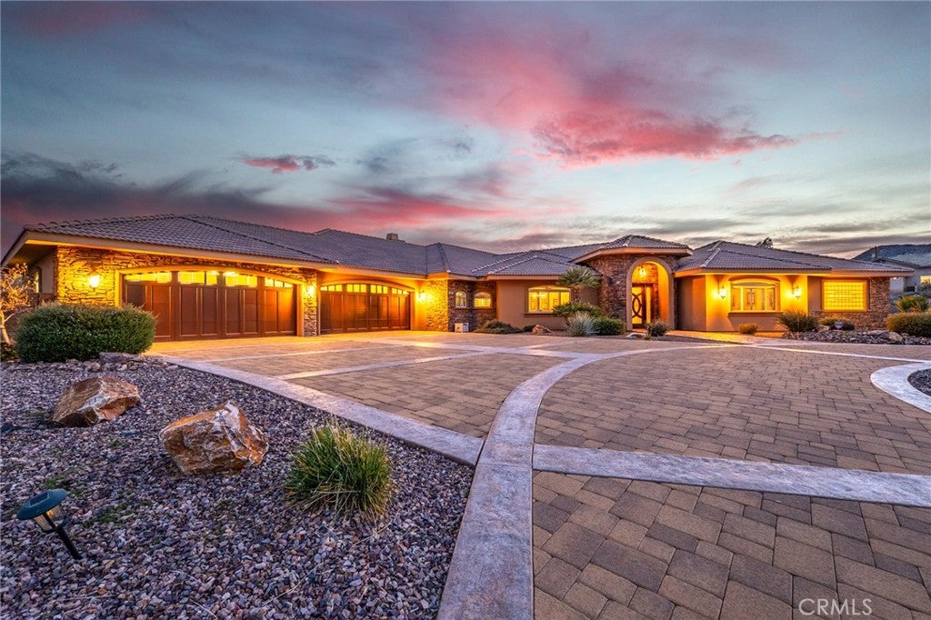 58839 Santa Barbara Dr