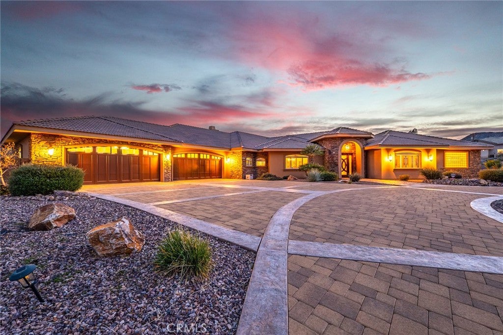 58839 Santa Barbara Dr