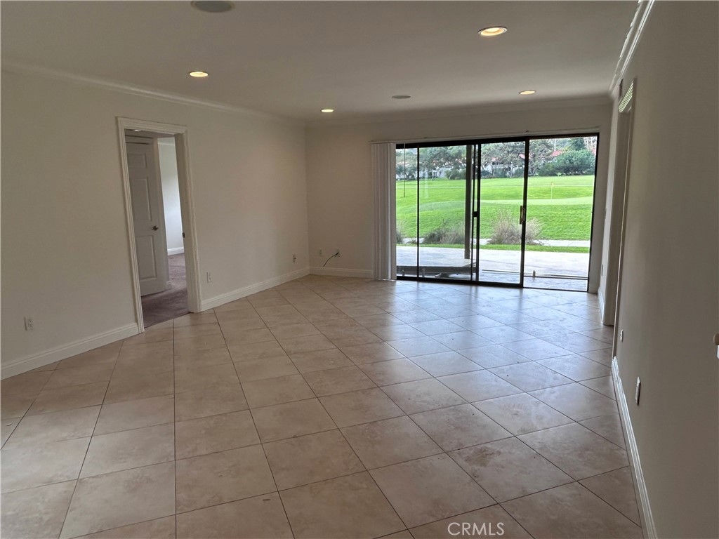 31601 E Nine Drive 59F