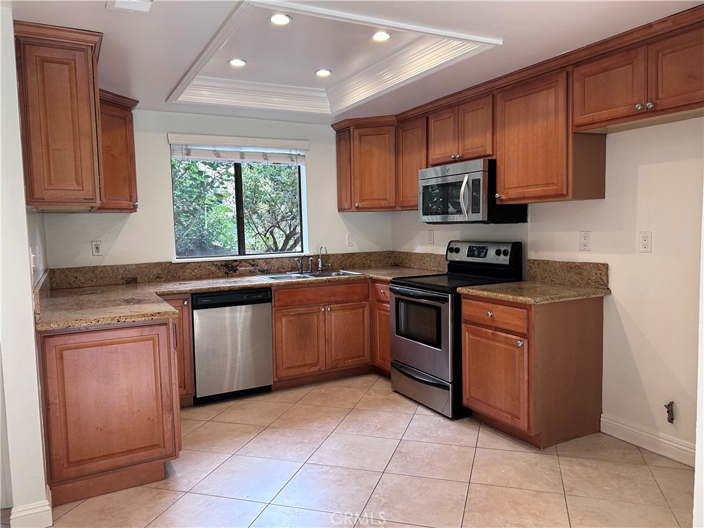 31601 E Nine Drive 59F