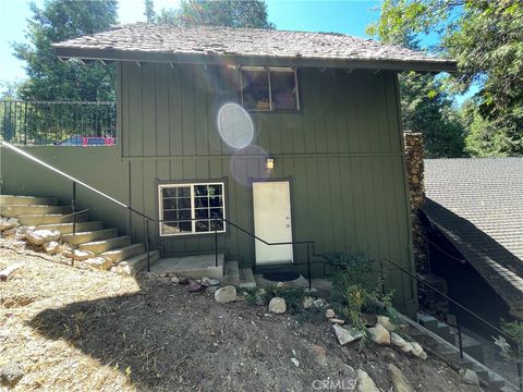 Photo of 350 Ca-173, Lake Arrowhead, CA 92352 (MLS # IG26007506)