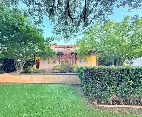 Photo of 2454 Oswego ST, Pasadena, CA 91107 (MLS # AR26136535)