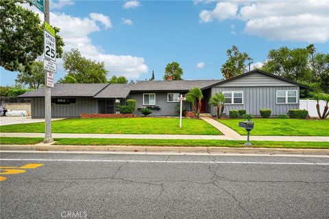 Photo of 2424 Central Ave, Riverside, CA 92506 (MLS # TR26087276)