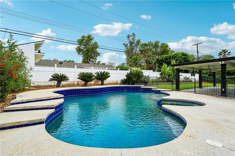 Tiny photo for 2424 Central Ave, Riverside, CA 92506 (MLS # TR26087276)