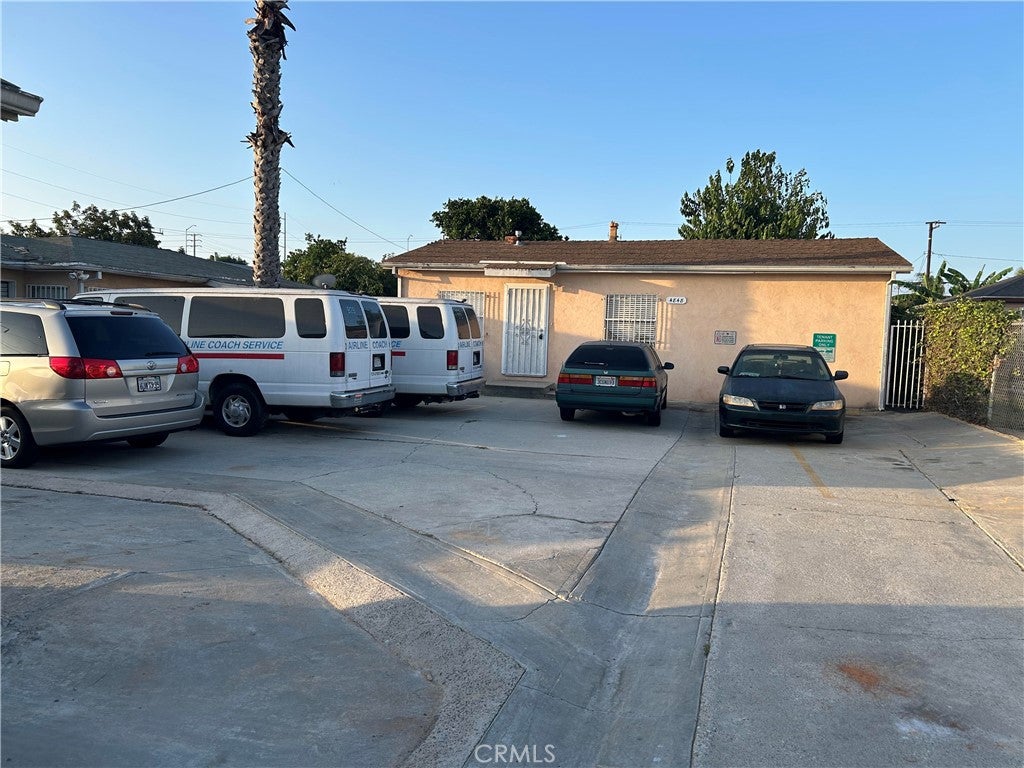 4846 W 111th Place