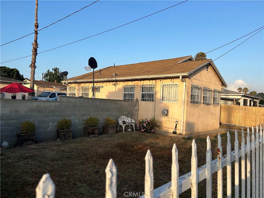 4846 W 111th Place