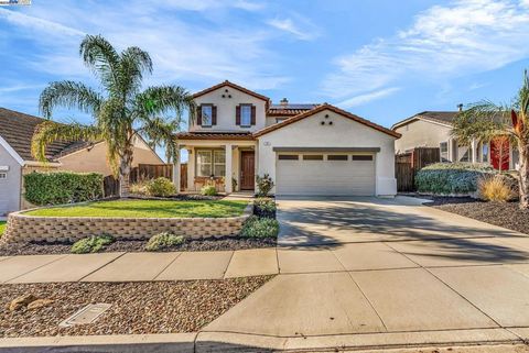Photo of 741 Waterville Dr, Brentwood, CA 94513 (MLS # 41118027)